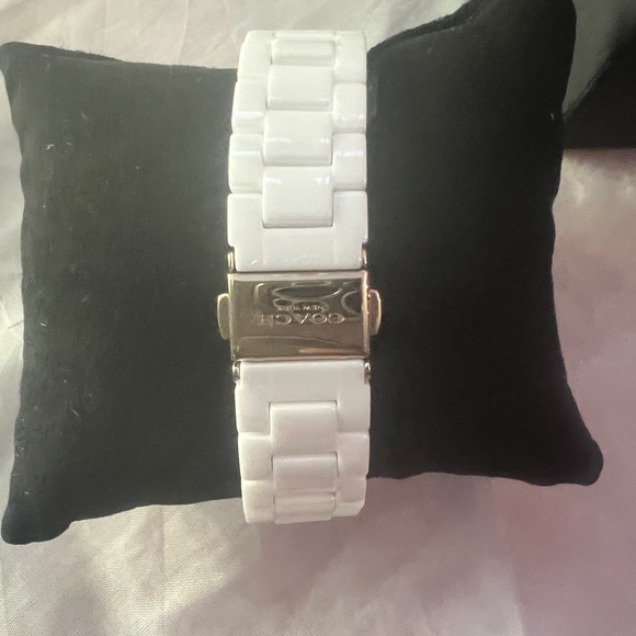 Coach Women Watch - Picture 3 of 5